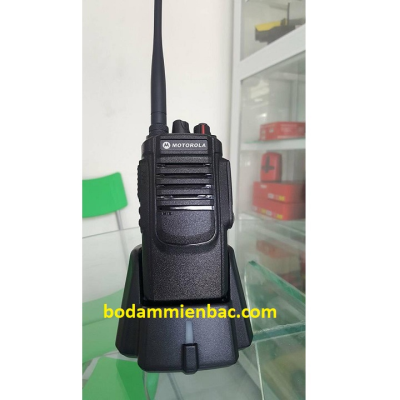 Máy bộ đàm Motorola VX388